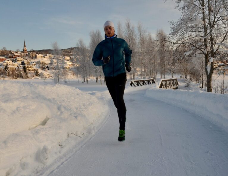 Nå målet ditt ved å løpe med «negativ splitt»