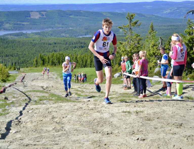 Marthe Kristoffersen er hovedtrener på Sommerskiskolen