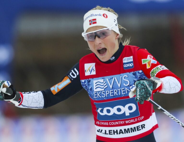Johaug viste svenskene ryggen og vant igjen