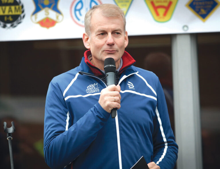 Erik Røste: – Det er et naturlig tidspunkt å overlevere stafettpinnen til andre