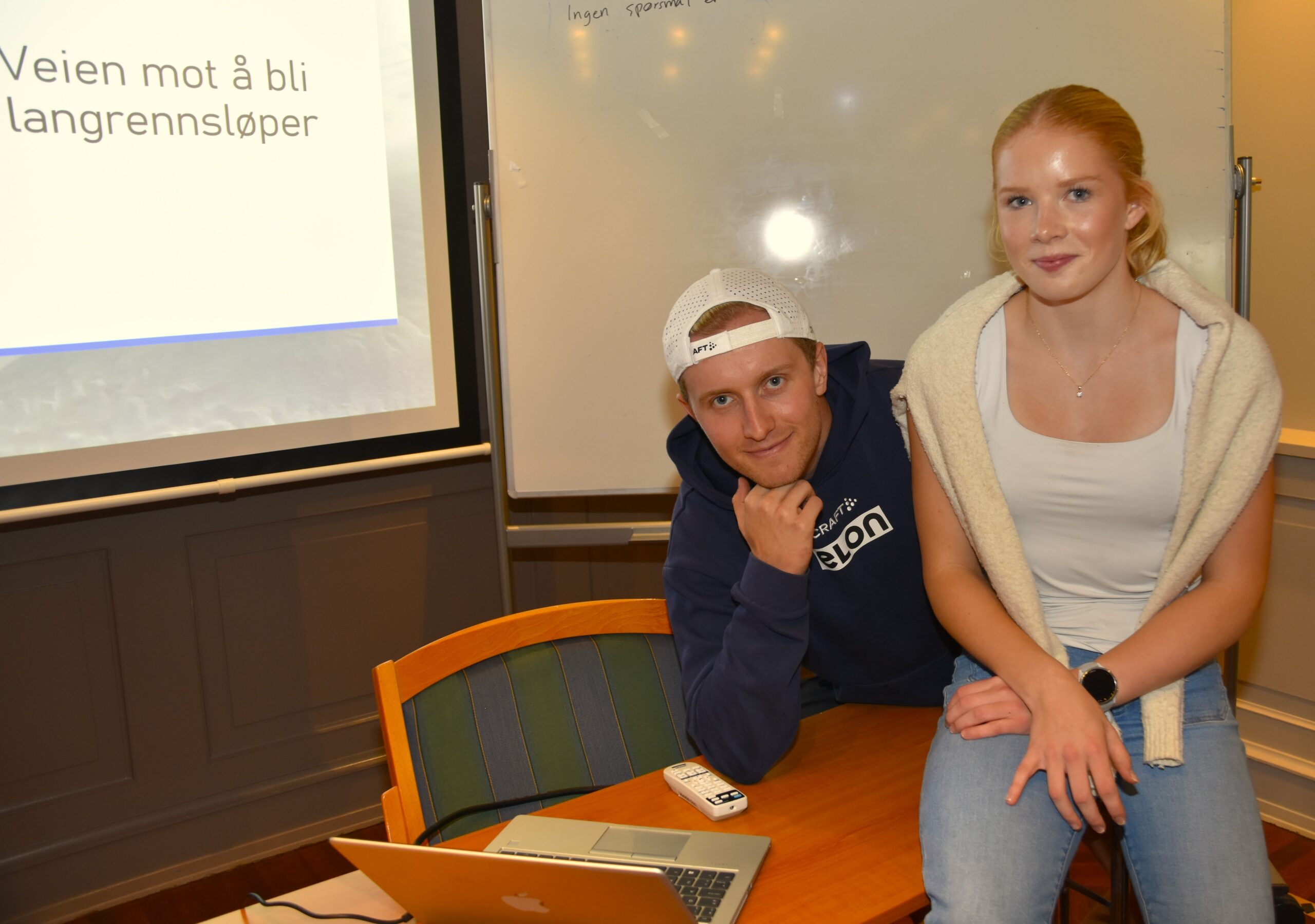 Sivert (25) ga gode treningstips til Ingrid (15)