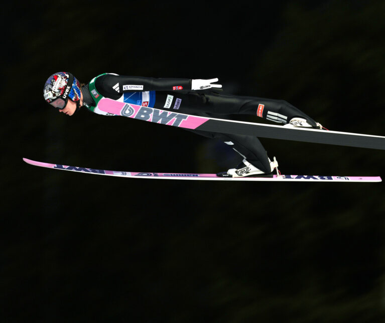 Stor norsk tropp klar for skiflygings-VM